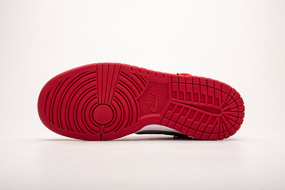Miniatura: SB Dunk OW Low “Rojo universitario”
