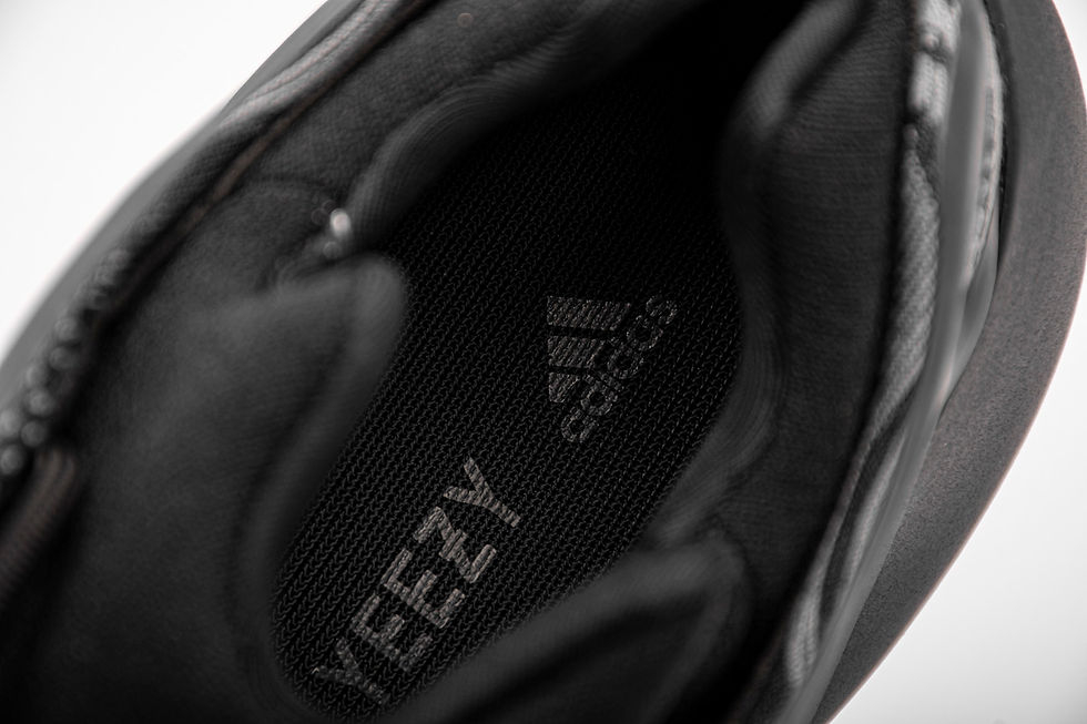 Miniaturbild: nike sneakers, adidas sneakers, streetwear sneakers, balenciaga sneakers, supreme sneakers,