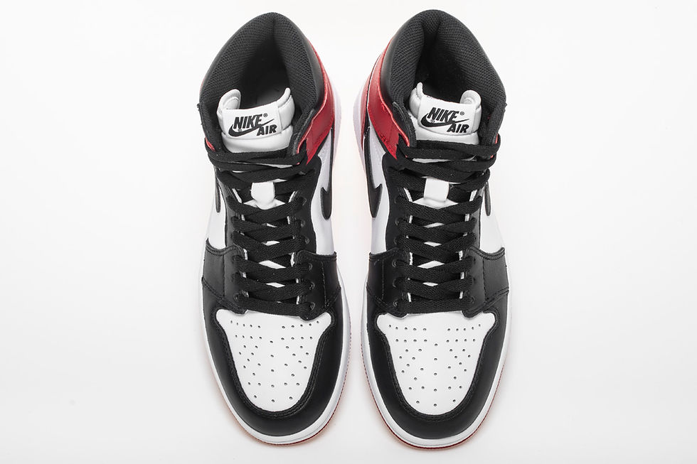 Miniaturbild: AJ1 OG High “Black Toe”