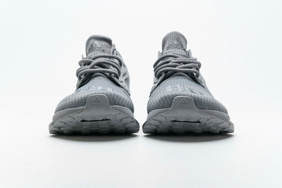 Miniatura: nike sneakers, adidas sneakers, streetwear sneakers, balenciaga sneakers, supreme sneakers,
