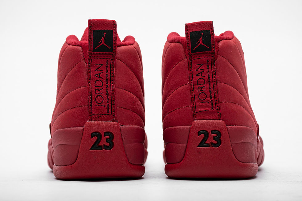 Miniaturbild: AJ12 Retro "Gym Red"