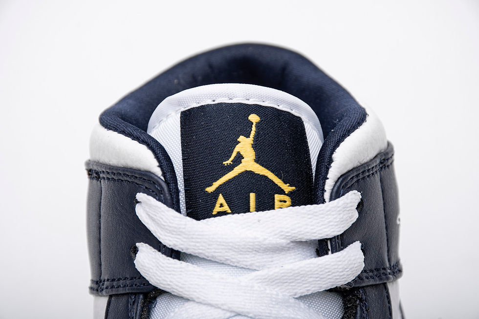 Miniatura: AJ1 Mid GS “Obsidian”