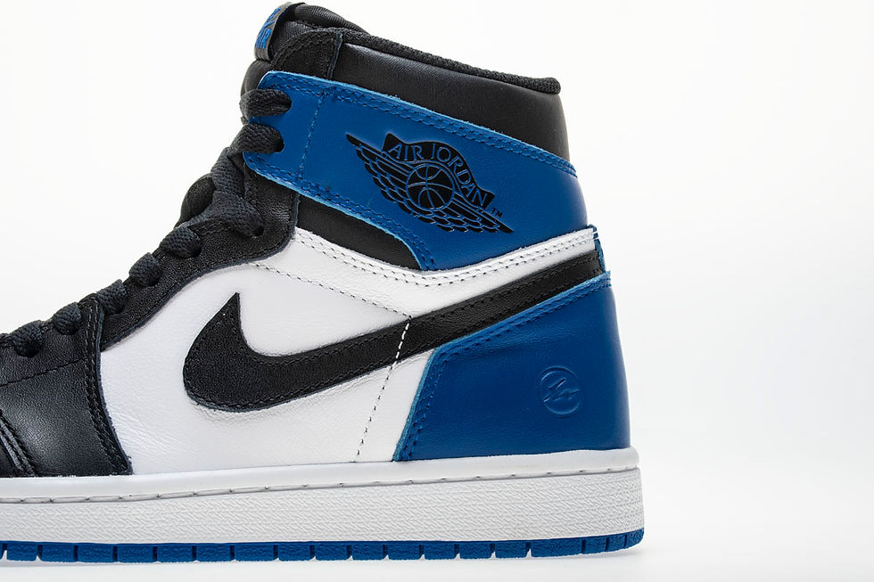 Miniaturbild: AJ1 Retro High OG x Fragment Design "Blue"
