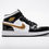 Miniatura: AJ1 Mid “Charol Oro Negro”