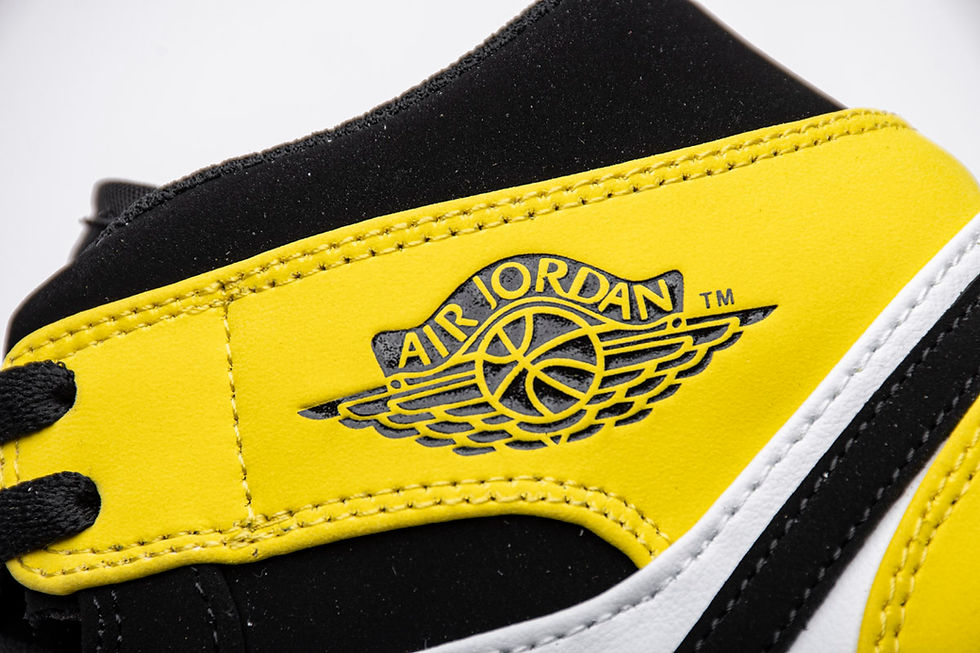 Miniaturbild: AJ1 Mid SE "Yellow Toe"