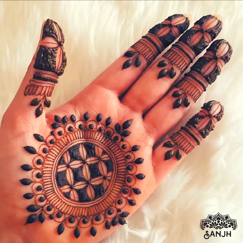 Casual Mandala Mehndi Design