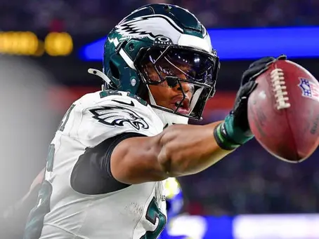 2025 NFL score predictions, odds, picks: Model unveils exact scores from 10,000 simulations