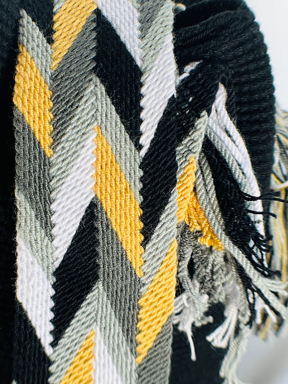 Miniatura: Bolso Wayuu Hecho a Mano (Mochila) Negro Sólido/GWC Jimeuya Grande