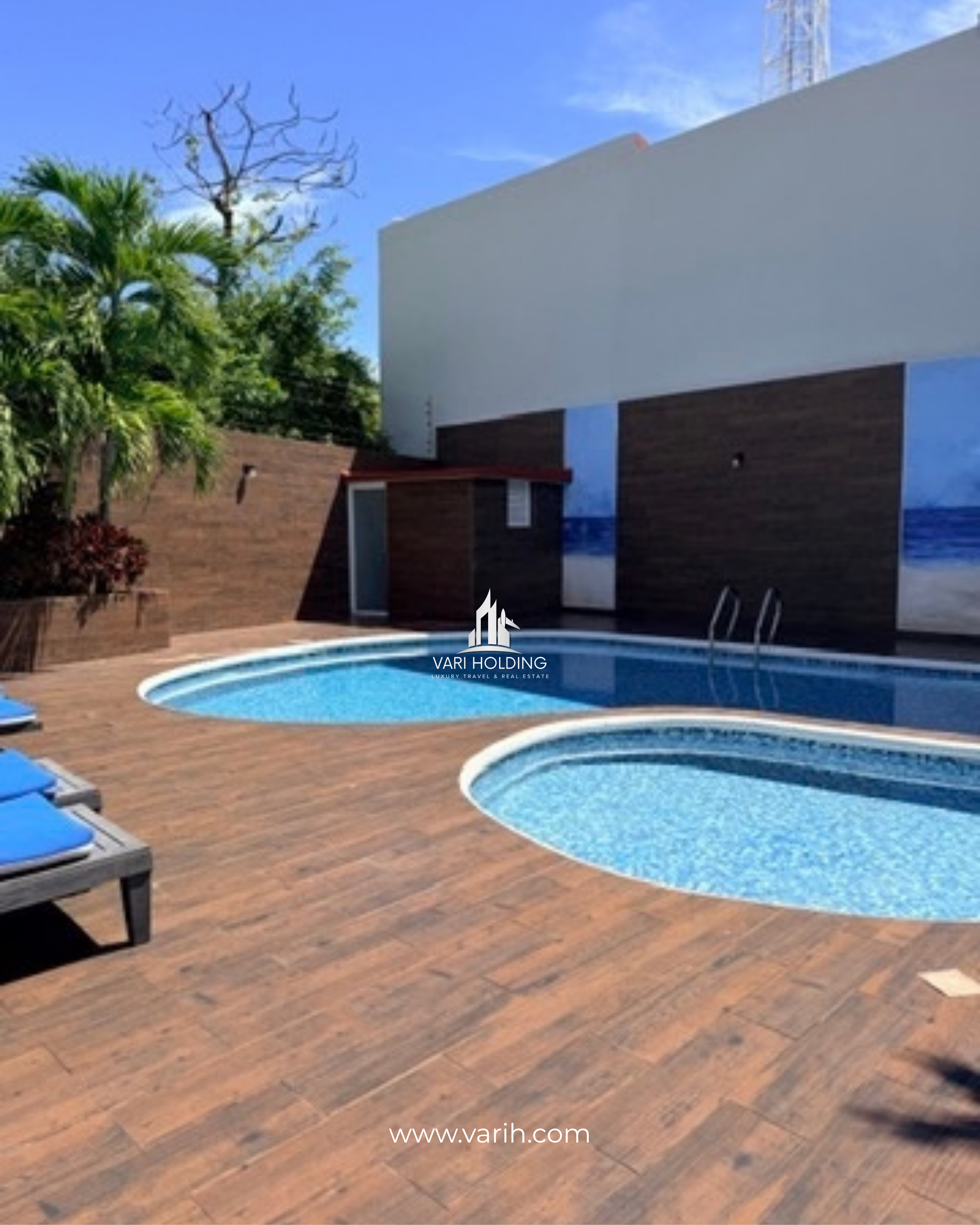 Alberca y área común en Villa Roma, Cancún