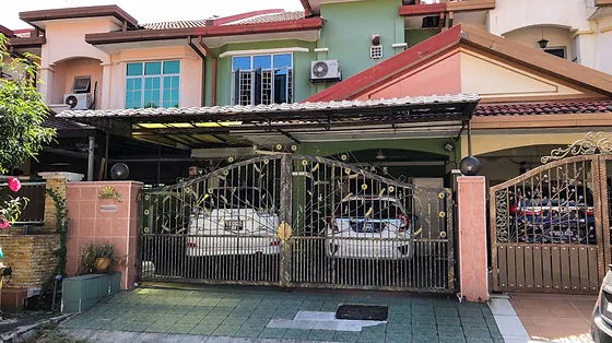Double Storey Terrace Suadamai Bandar Tun Hussein Onn