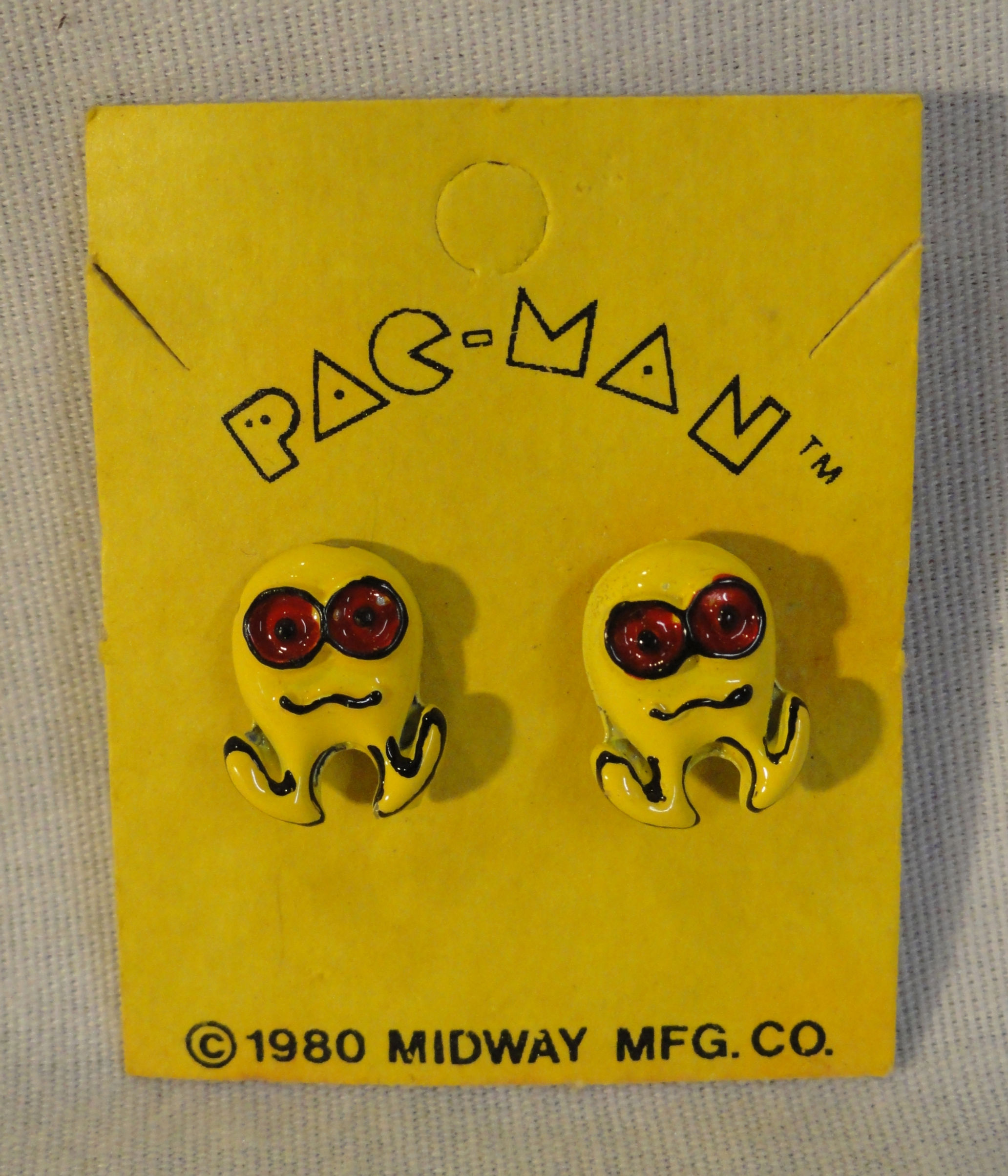 1980 MIDWAY MFG. "PAC-MAN" VINTAGE "CLYDE" GHOST METAL EARRINGS UNUSED IN PKG.