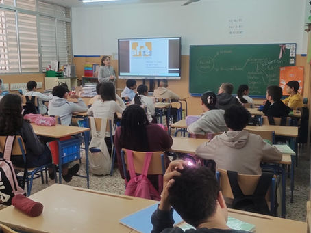 Nos visitan de la Agencia Tributaria