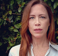 Carolyn-Headshot18-small.jpeg