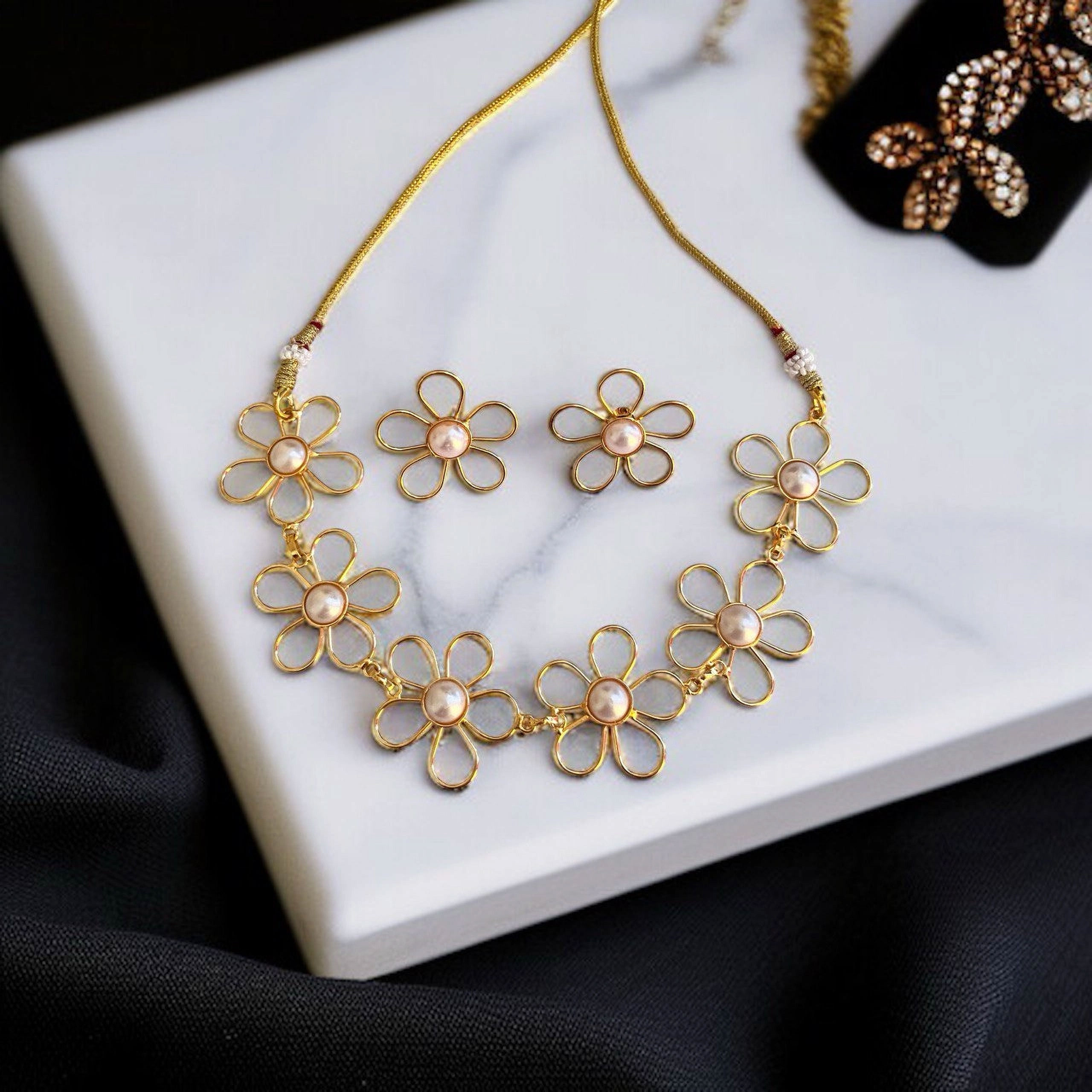 Golden Flora Necklace
