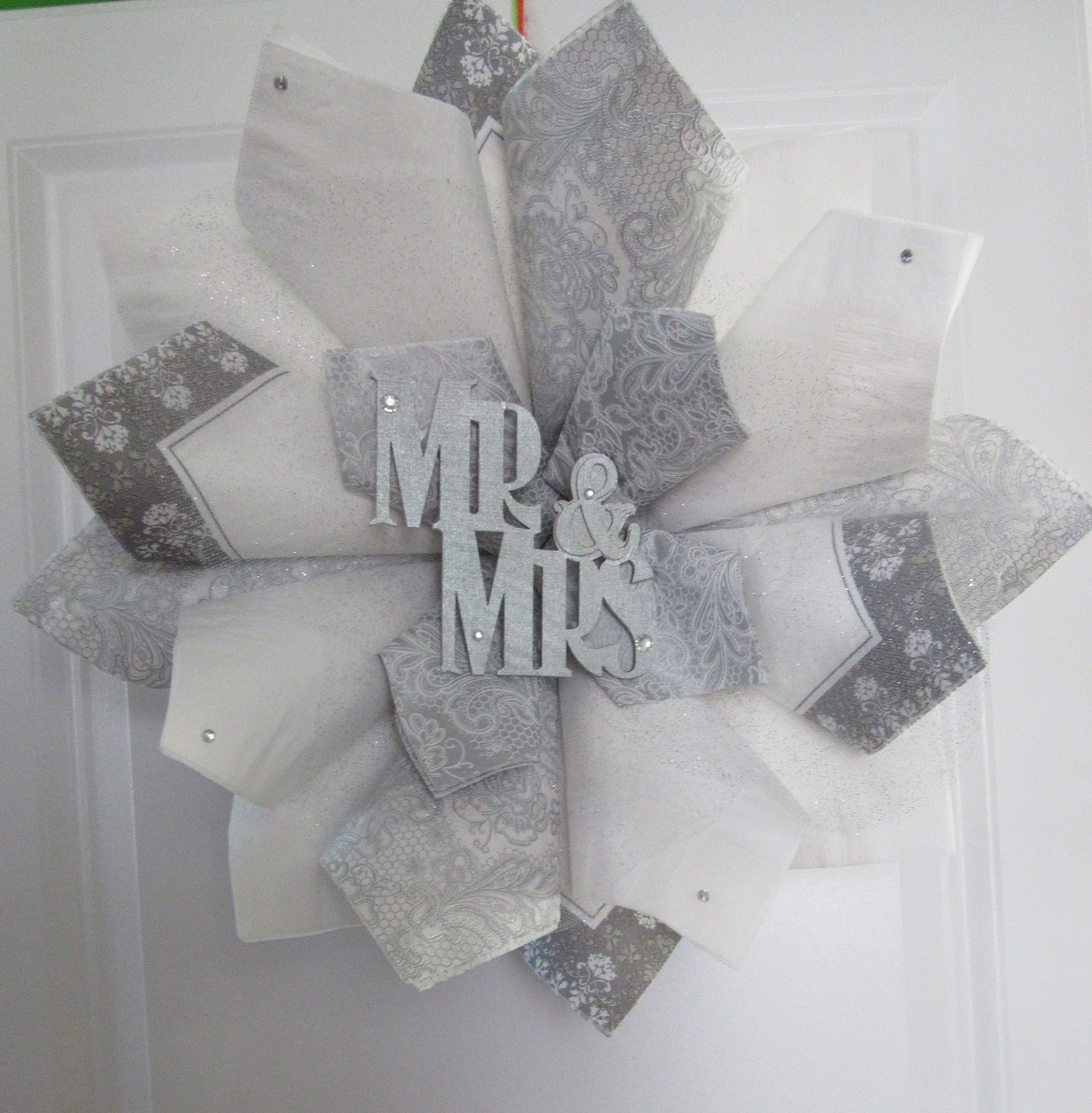 Mr and Mrs wreath
