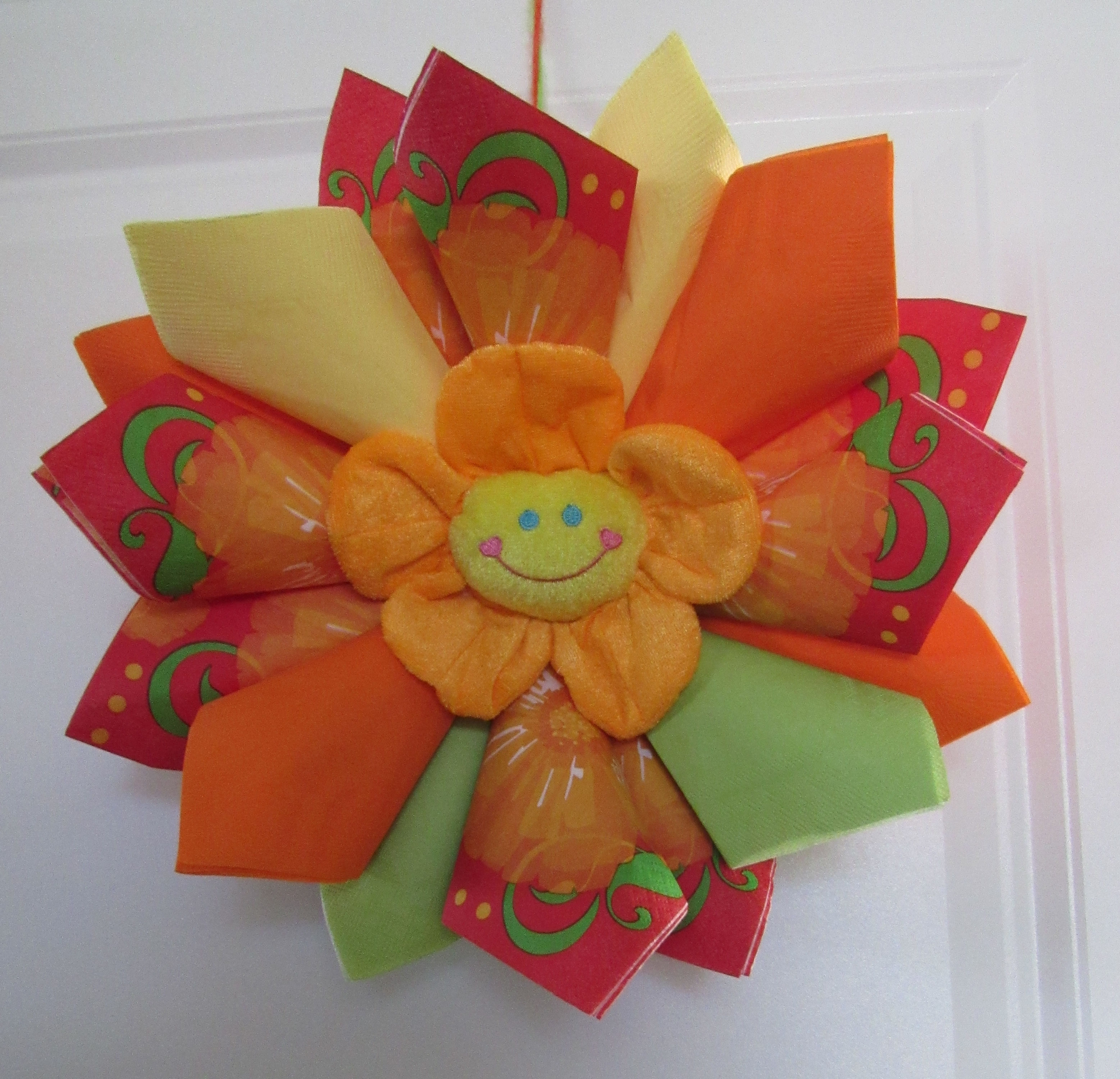 Small Happy Flower wreath