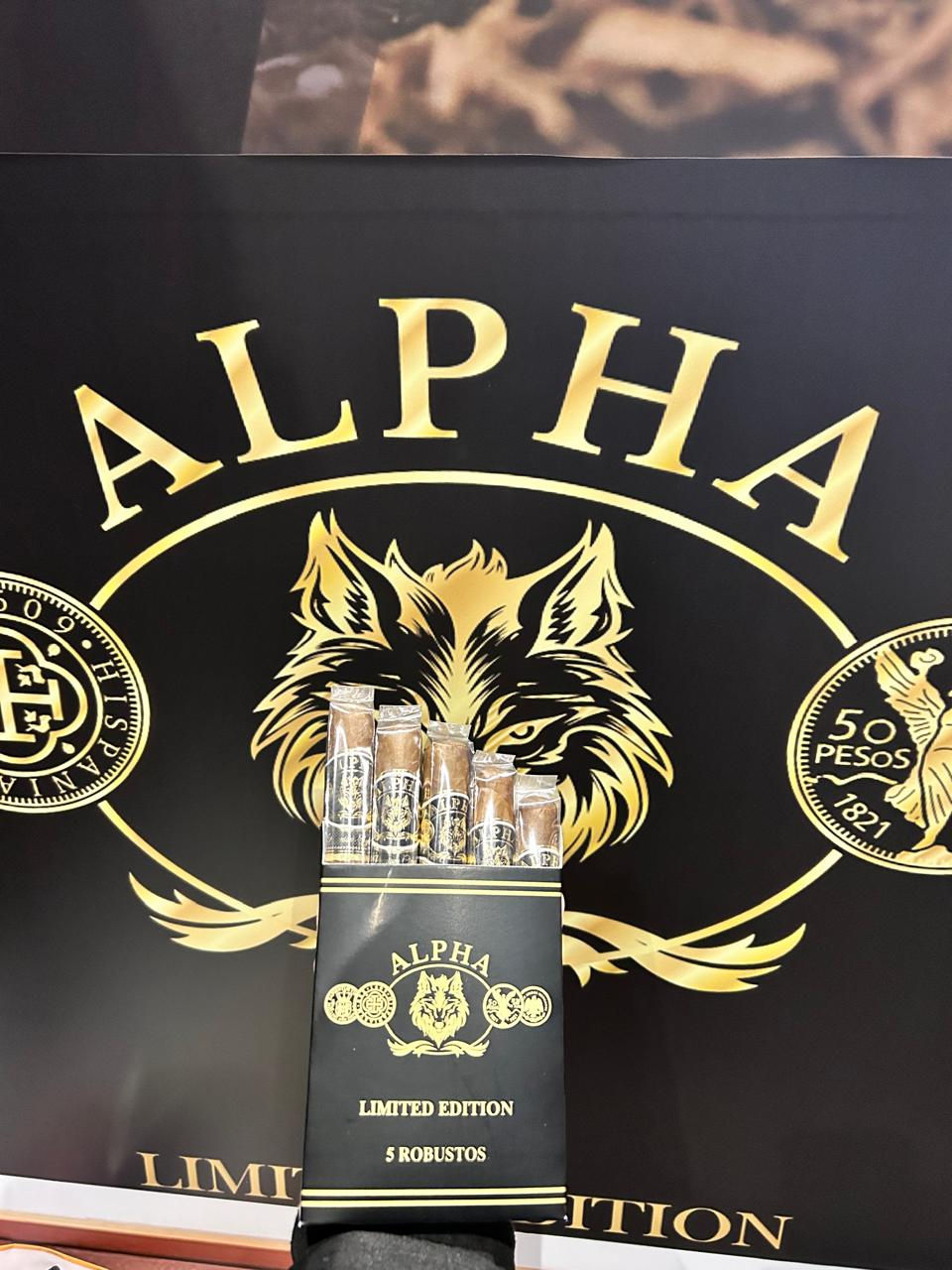 25 Robustos Alpha Habano