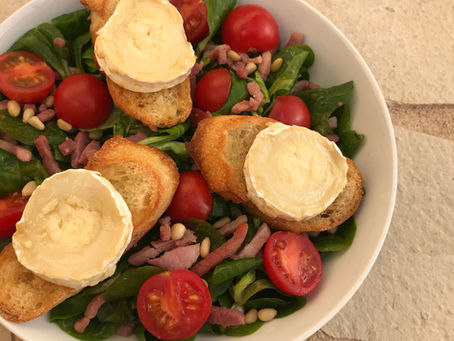 Salade de chèvre chaud