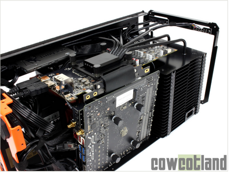 25 Apr - CowcotLand Review [French]