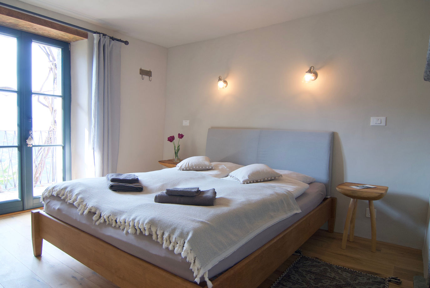 Fourth picture of room 2 in CB Guesthouse, holiday accommodation, hike Corippo, Valle Verzasca, Mergoscia accommodation, Verzasca dam, Lake Maggiore, Ticino