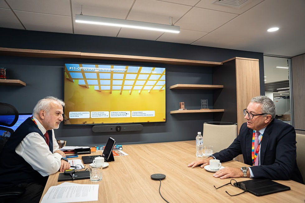 En su primer día al mando del Directorio de Codelco, Bernardo Fontaine mantuvo una reunión con Rubén Alvarado, Presidente Ejecutivo de la corporación.