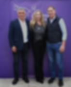 De izquierda a derecha: Sebastián Pareja, Karina Milei y Diego Santilli. Los dos últimos participarán en la Expo San Juan Minera.