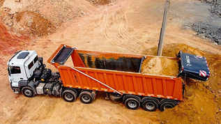 Descarga horizontal: Innovación que redefine la descarga de materiales