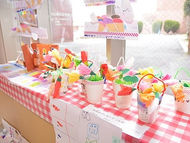 美作大学附属幼稚園の園児たちが製作した造形あそび教室の作品展示会を開催!