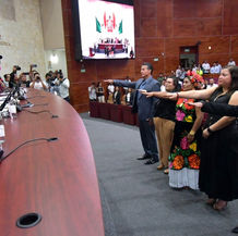 Suplentes rinden protesta como diputadas y diputado en el Congreso de Oaxaca