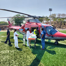 Trasladan vía aérea a paciente de la Costa a los Valles Centrales