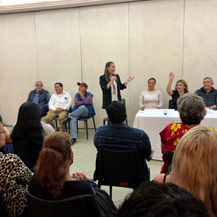 Acude Diputada Haydeé Reyes Soto a encuentro con comerciantes y artesanos de la ciudad de Oaxaca