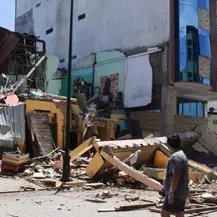 Sismo de 6.7 en Ecuador deja al menos 14 muertos y 126 heridos
