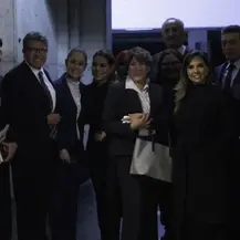 La reunión de anoche fue para felicitar a Delfina y para mantenernos unidos: López Obrador