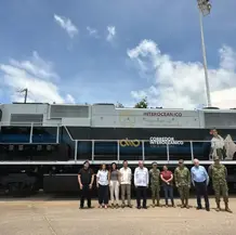 AMLO presenta locomotora del Tren Interoceánico