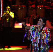 Cautiva el Conjuro de Lila Downs en el Auditorio Guelaguetza