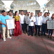 Entregan congresistas decretos mediante los cuales se declara el "Día de las canteras y los canteros de Oaxaca"