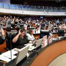 Senado avala ‘plan B’ electoral; oposición dice a Morena: ‘nos vemos en el Zócalo’