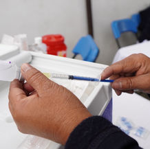 Invita SSO a población vulnerable a vacunarse contra la influenza estacional