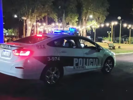 Un nene de 5 años murió en un choque: el conductor huyó y se arrojó debajo de un colectivo