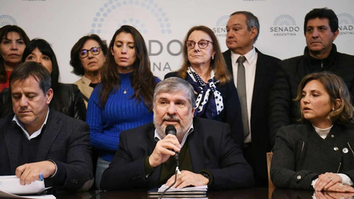 Adorni, bajo presión en el Senado: el peronismo denuncia una maniobra para blindarlo