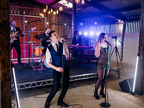 Polished 5-piece female-fronted band playing chart hits, pop classics and party favourites.