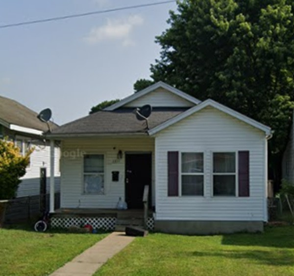 view of the front of the house