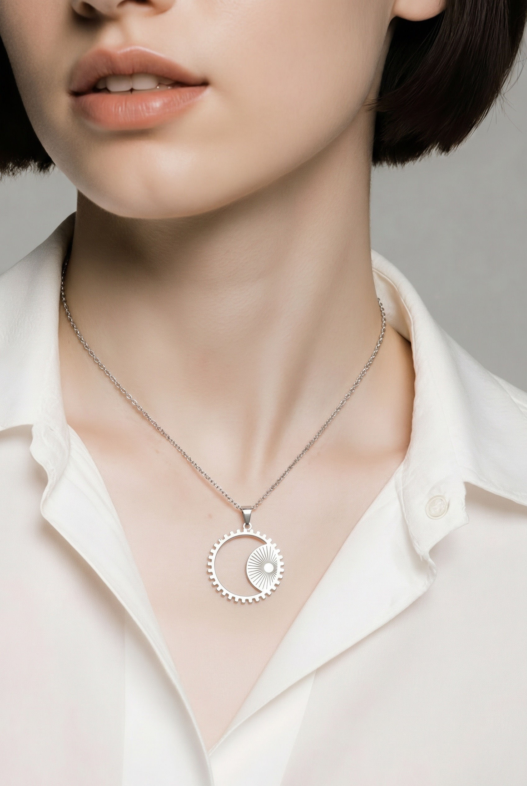 Collier Soleil Éternel