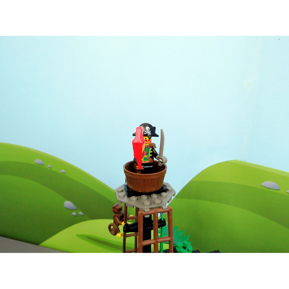 Thumbnail: Pirates Forbidden Island (Pre-owned)