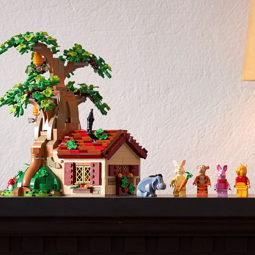 Hundred Acre Wood Winnie The Pooh Lego Set 2021 LEGO® Ideas Winnie