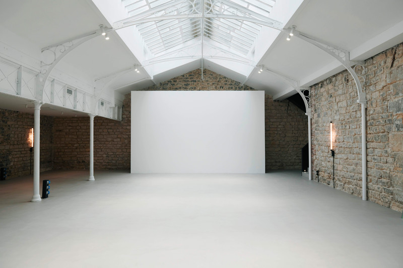 Studio 02 in Paris