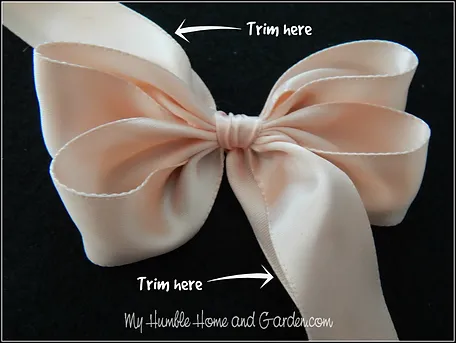 Easy DIY Hair Bows For Little Girls on MyHumbleHomeandGarden.com