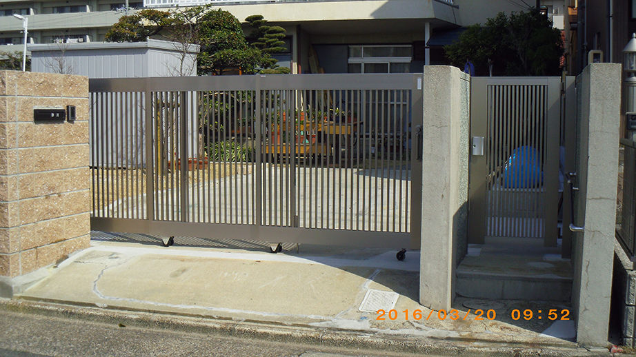 門扉取り付け工事