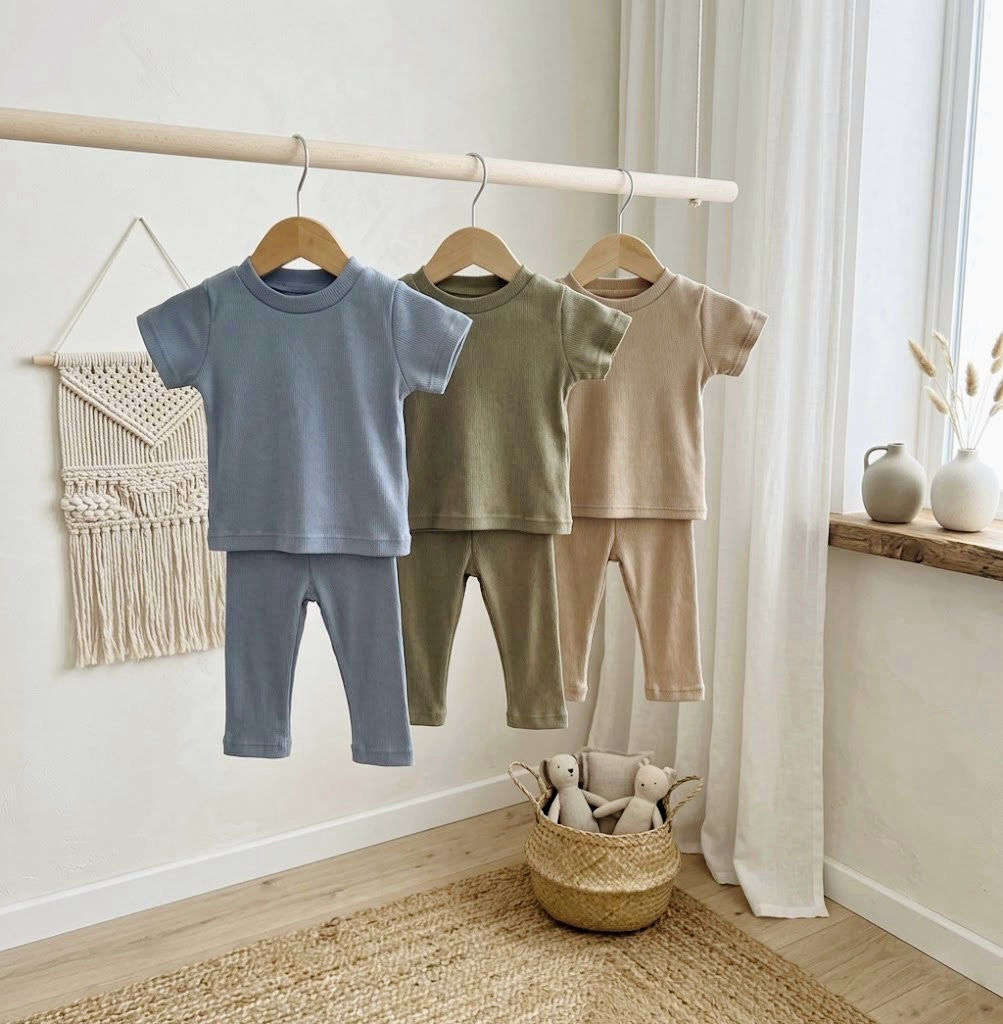 3er Set Homestyle – Leggings & Basic Shirt für Kinder