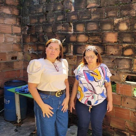 CASAS DE PAPUCAIA COMEÇAM A RECEBER O EMBOÇO SOCIAL, POR MEIO DE INICIATIVA DA PREFEITURA